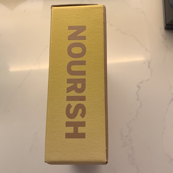 PINK Feel Nourished in Your Skin Set - Picture 11 of 12